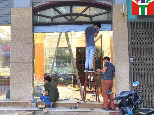 Dịch vụ sửa chữa và bảo dưỡng cửa tự động