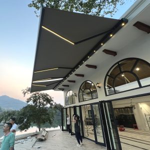 Mái hiên tự động